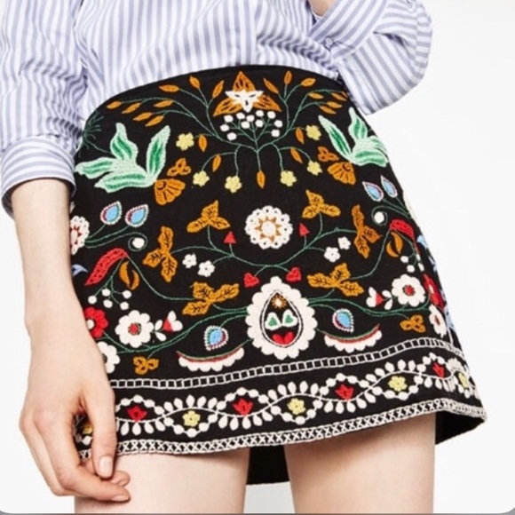 ZARA Embroidered Skirt - Picture 2 of 5